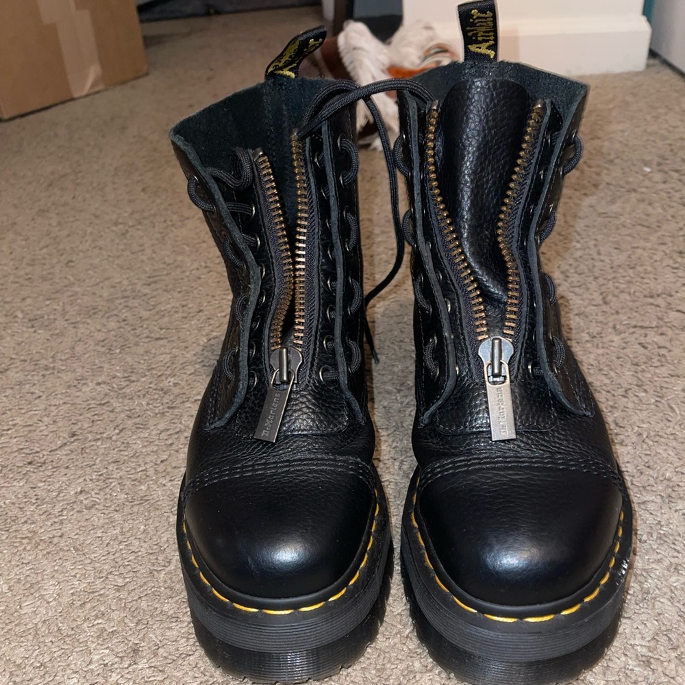 Sinclair zip up platform/flat form doc martens
